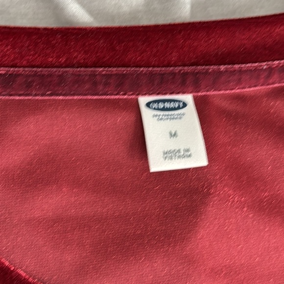 Old Navy Women’s Velvet Top - Medium - Picture 2 of 5